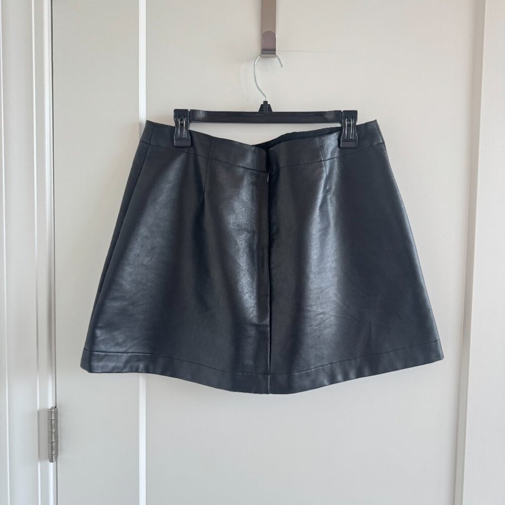 Gap Faux-Leather Mini Skirt - Picture 3 of 8
